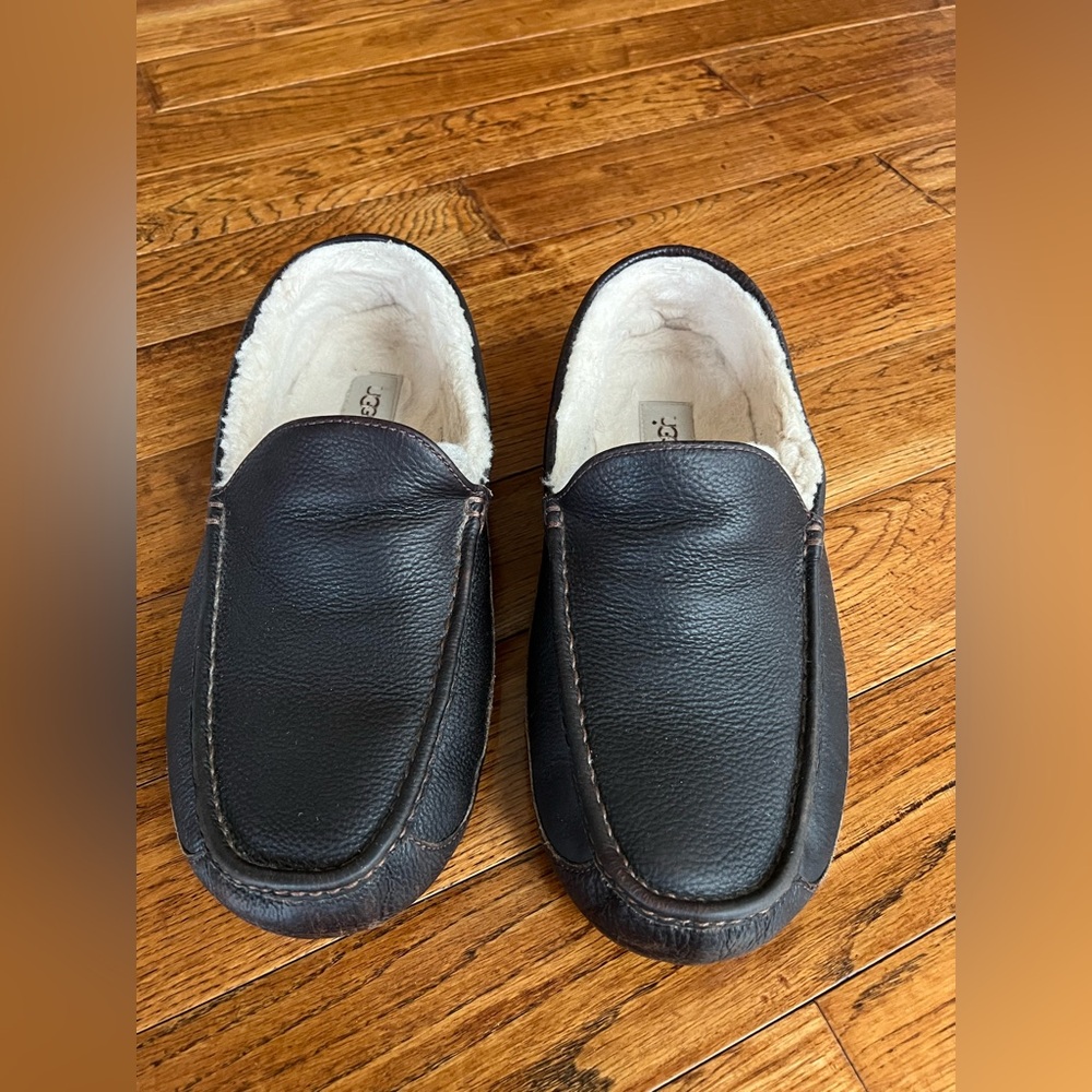 UGG Men's Ascot Loafer Slipper Leather Upper Brown Size 13 EE (Extra Wide)